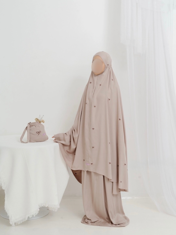 Coquette prayer set with embroidered bows and soft modest fabric